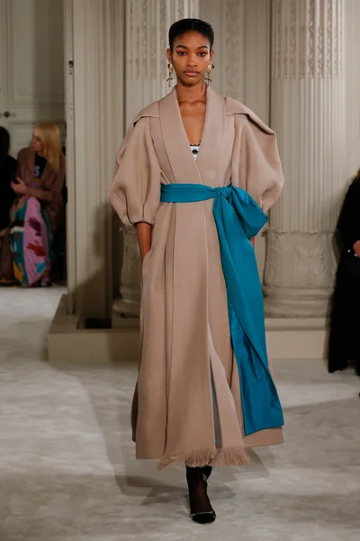 Look 2